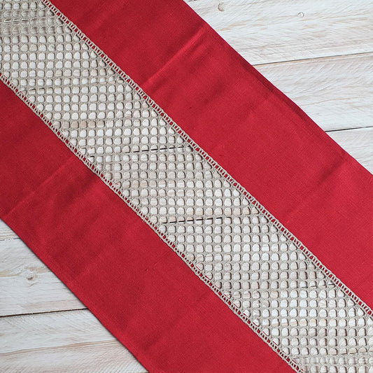 Table runner with lace EMMA - Linen4me