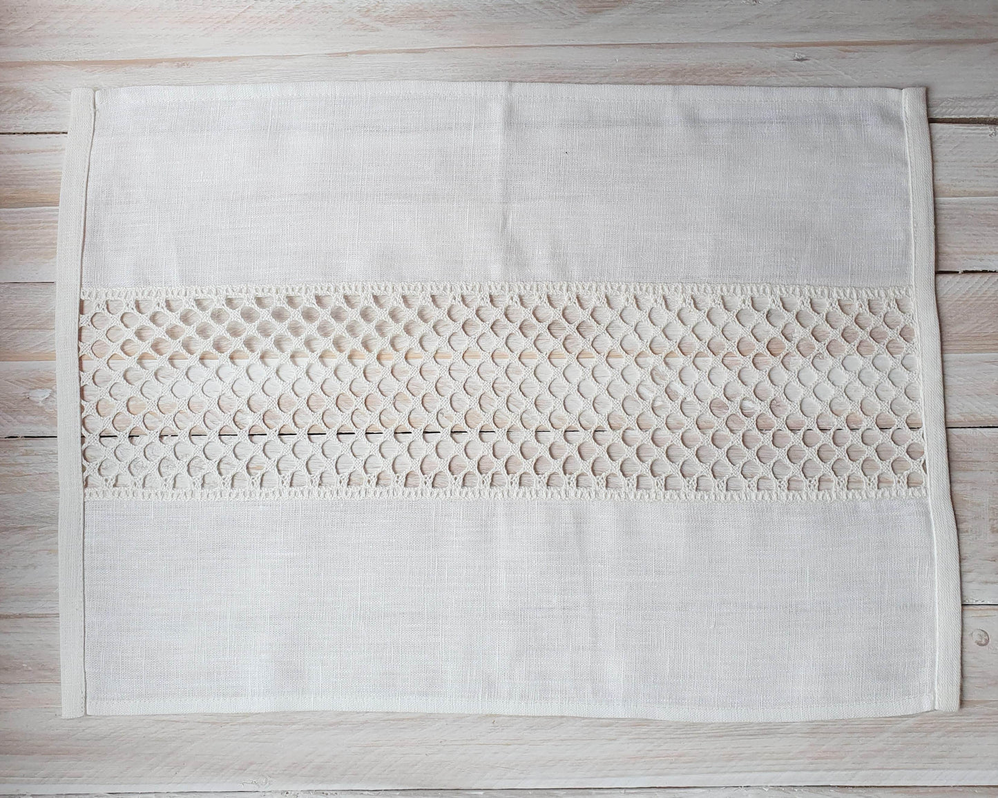 Placemat with lace EMMA - Linen4me