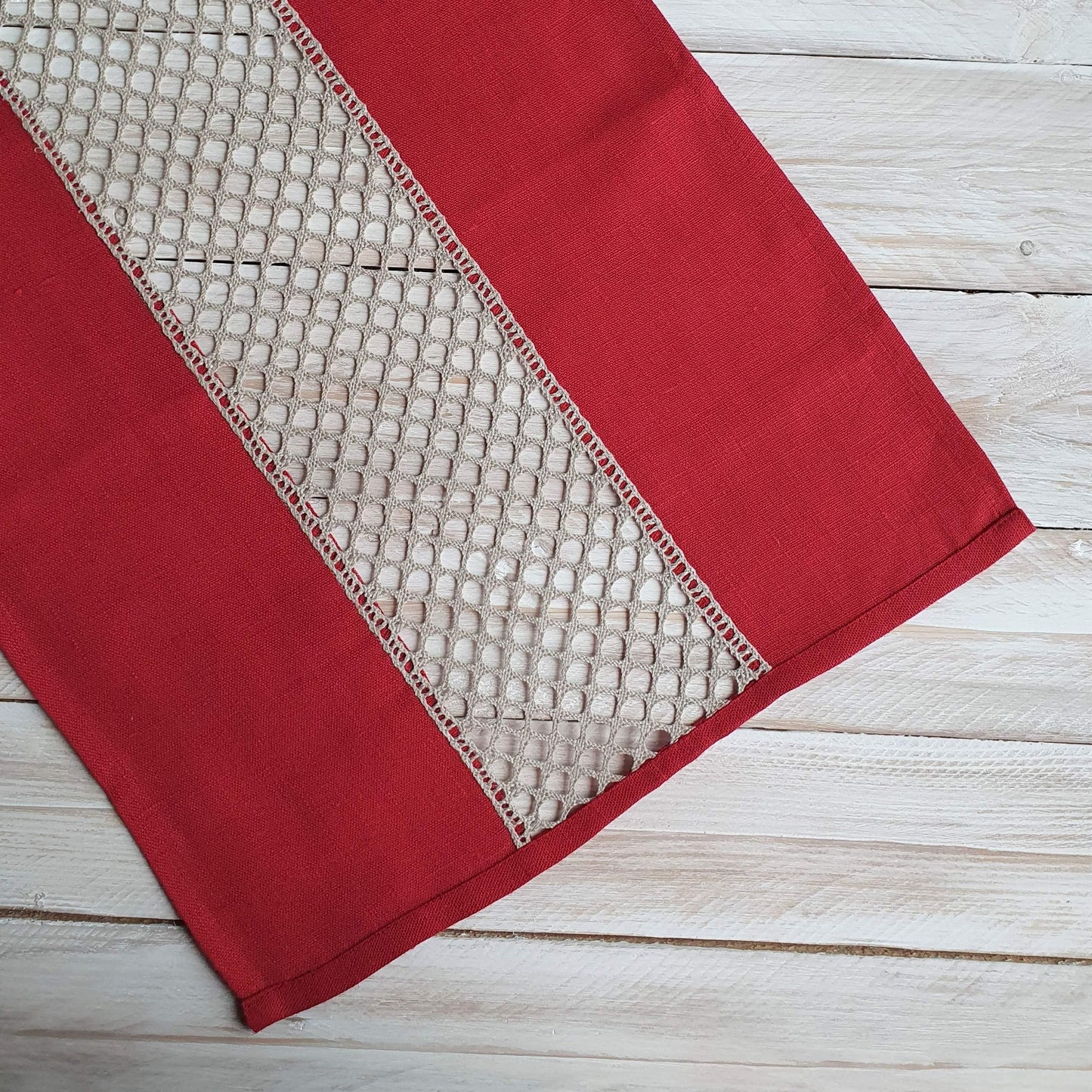 Table runner with lace EMMA - Linen4me