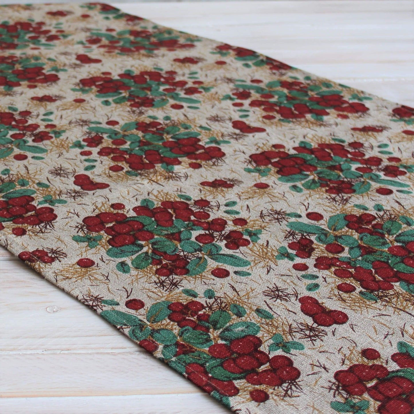 Table runner LINGONBERRY - Linen4me