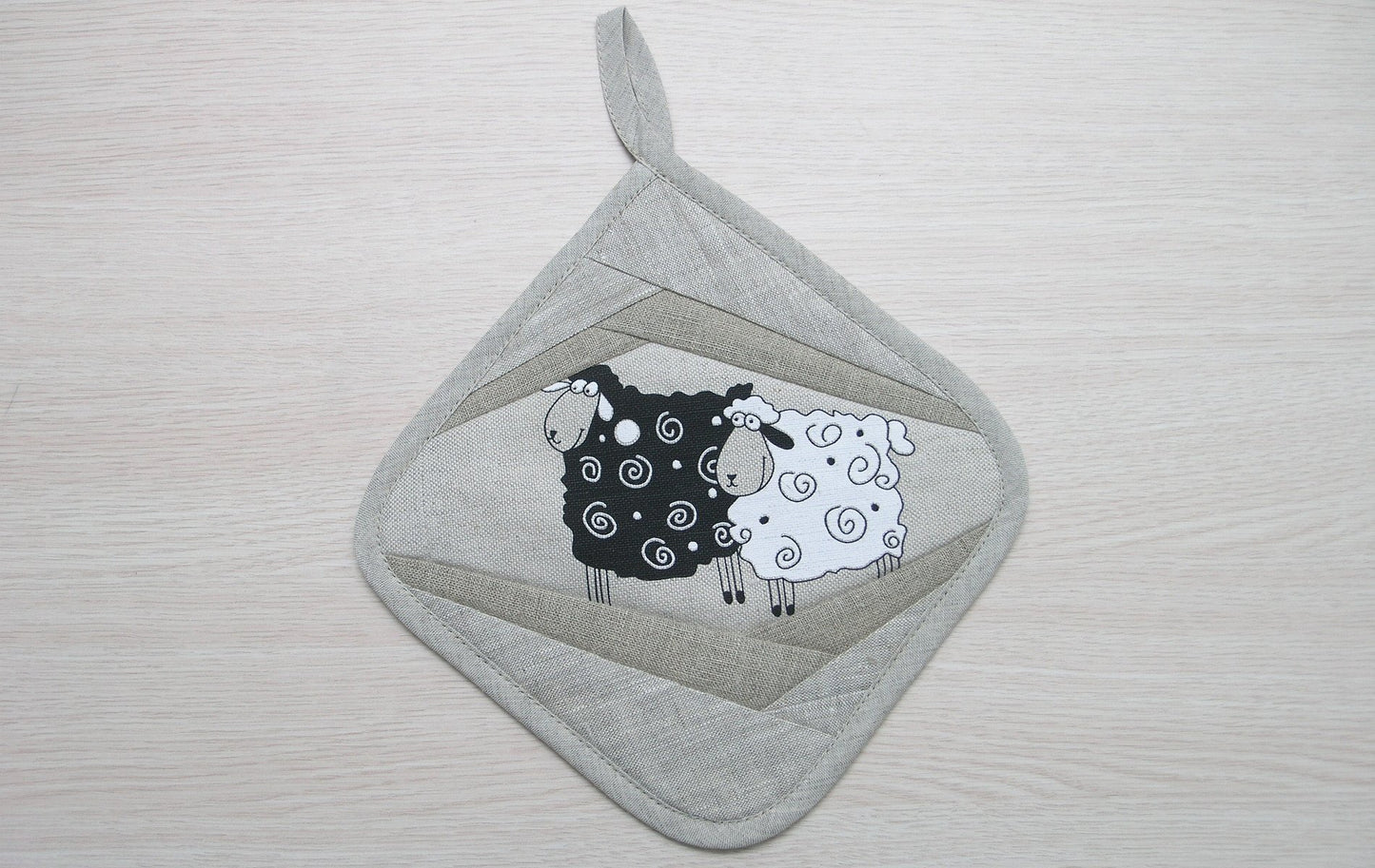 Kitchen potholder SHEEP - Linen4me