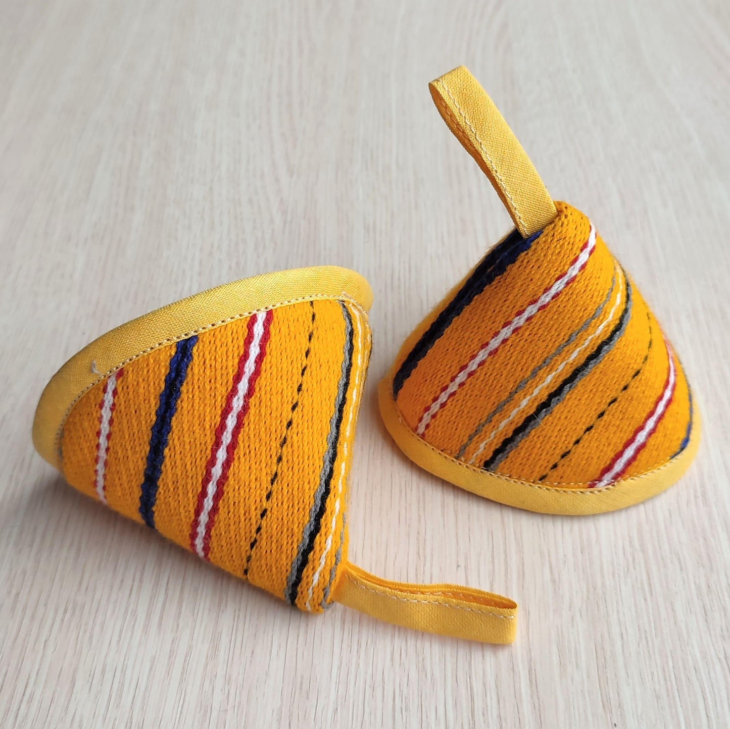 Small kitchen potholders STRIPED - Linen4me